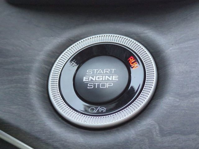 New 2025 Jeep Grand Cherokee Limited w/ Trailer Tow Package image 28