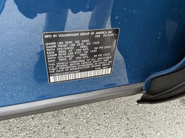 New 2025 Volkswagen Atlas SEL image 31