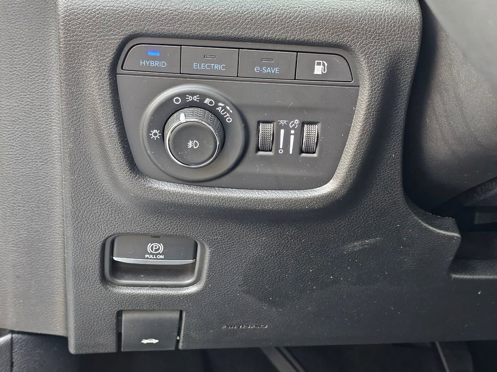 Used 2023 Jeep Grand Cherokee 4WD 4xe image 16