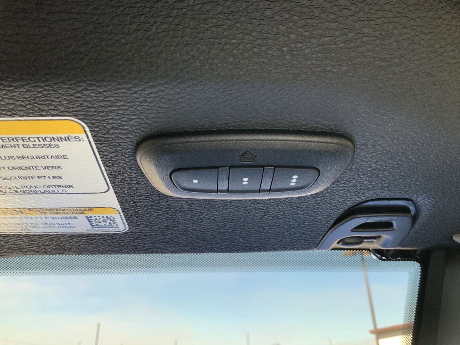 Used 2025 Jeep Wrangler Sport image 48