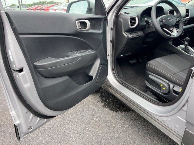 New 2026 Hyundai Venue SEL FWD image 14