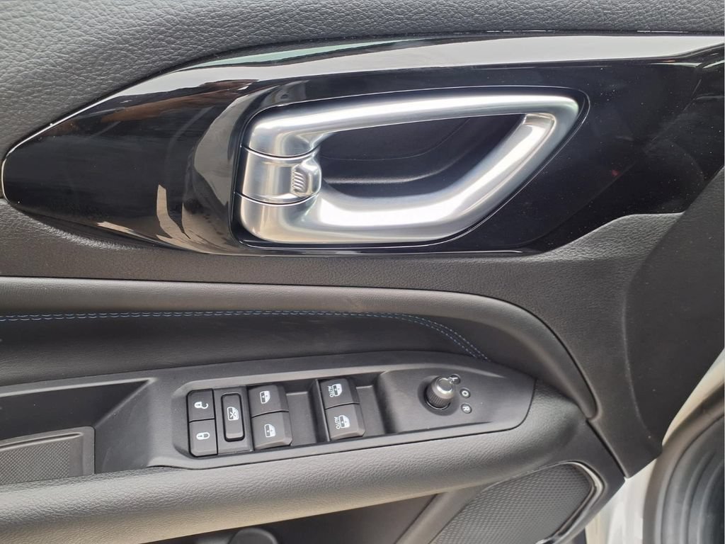 New 2026 Jeep Compass Latitude AWD/4WD image 15