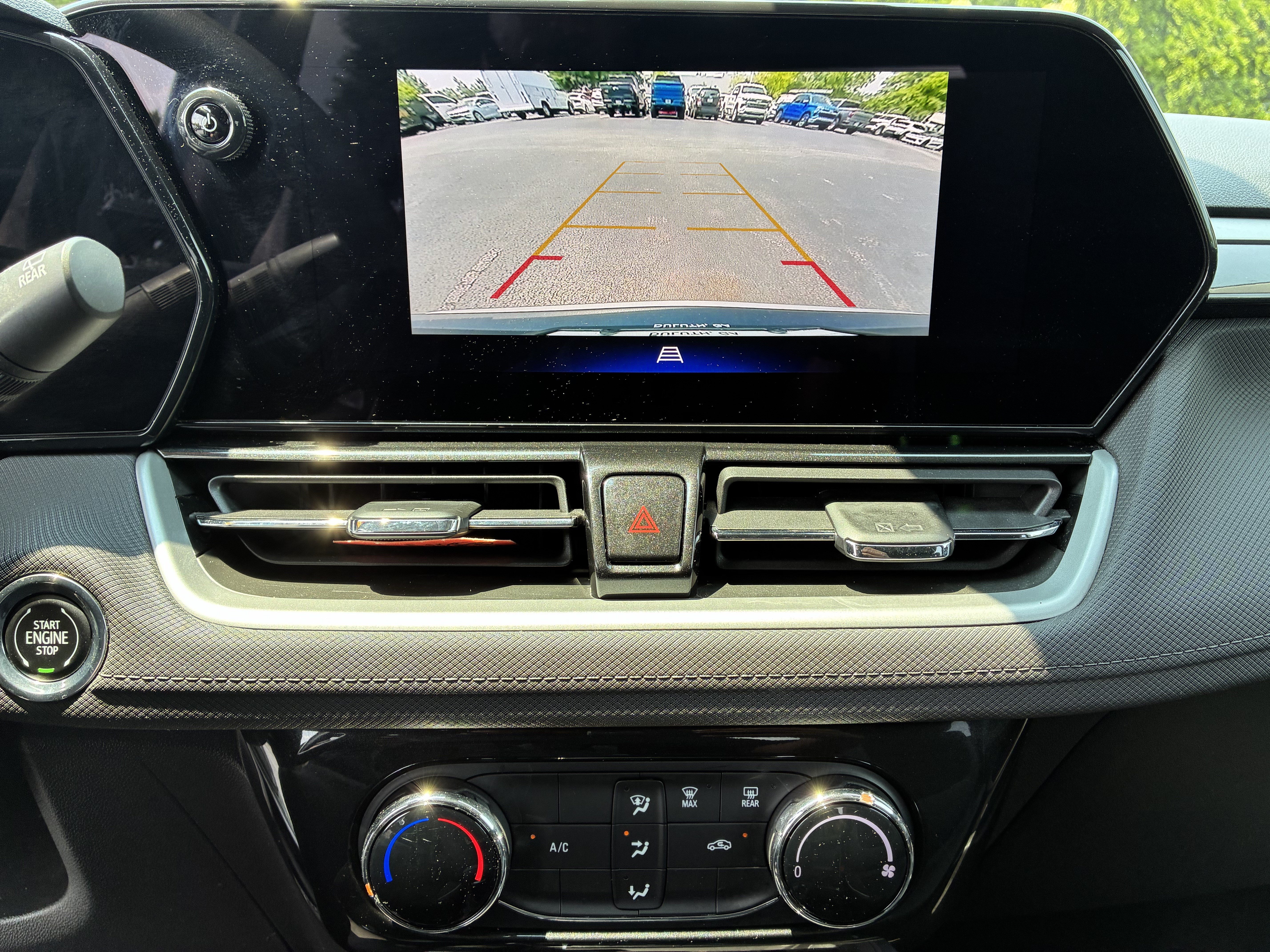 Used 2025 Chevrolet TrailBlazer LT FWD image 31