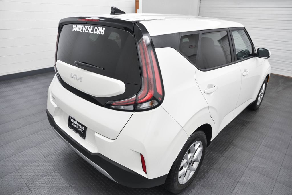 Used 2024 Kia Soul LX w/ Option Group 015 image 9