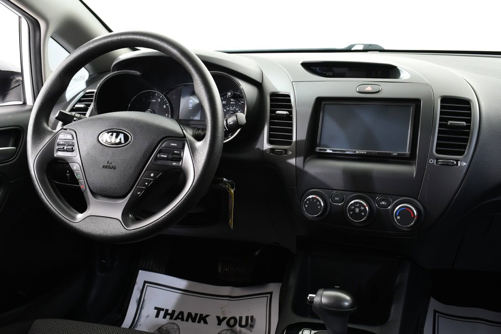 Used 2018 Kia Forte LX w/ LX Rear Camera Package image 8