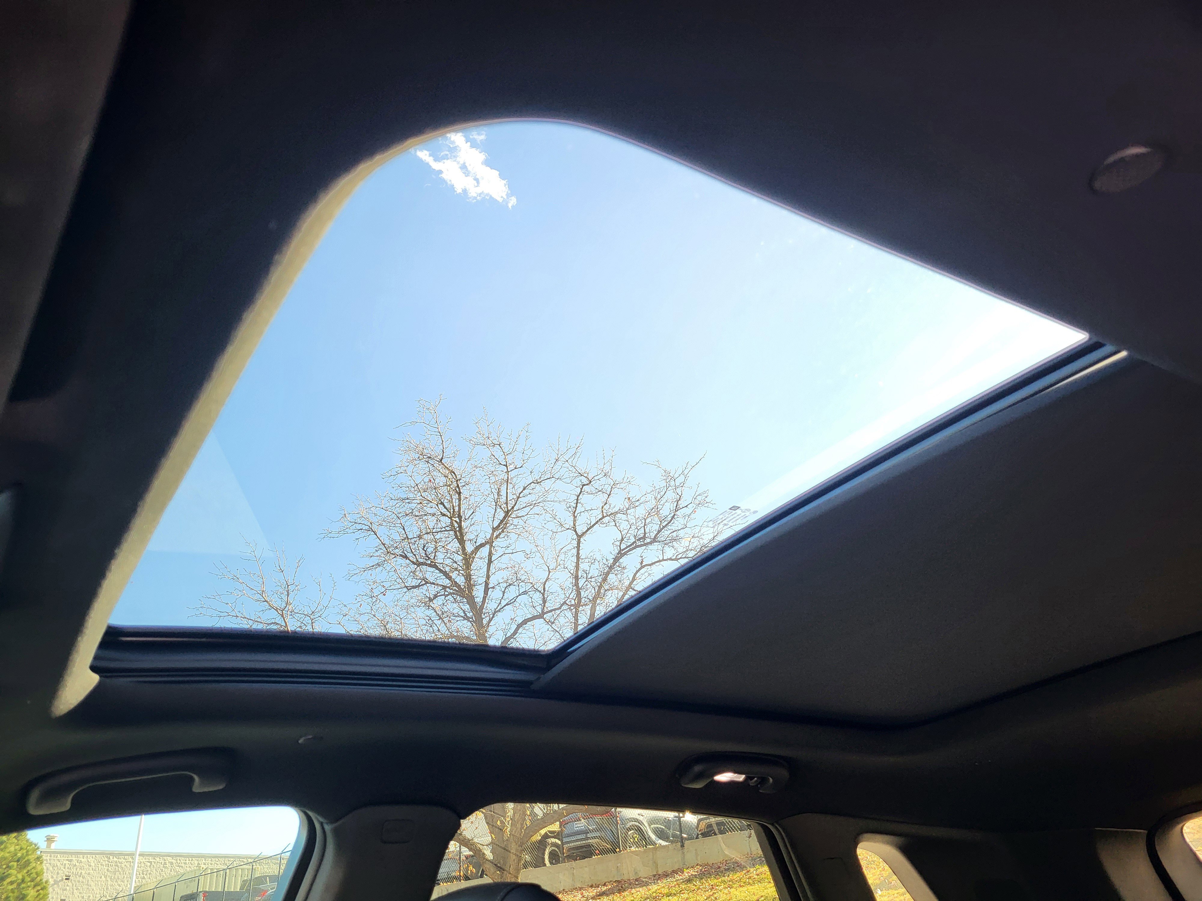 Used 2023 Cadillac XT5 Sportv w/ Technology Package image 31