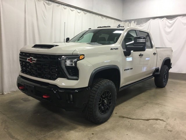 New 2026 Chevrolet Silverado 2500 ZR2 w/ LPO, Dark Essentials Package image 9