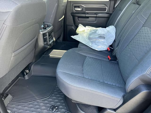 New 2026 RAM 2500 Big Horn AWD/4WD image 25