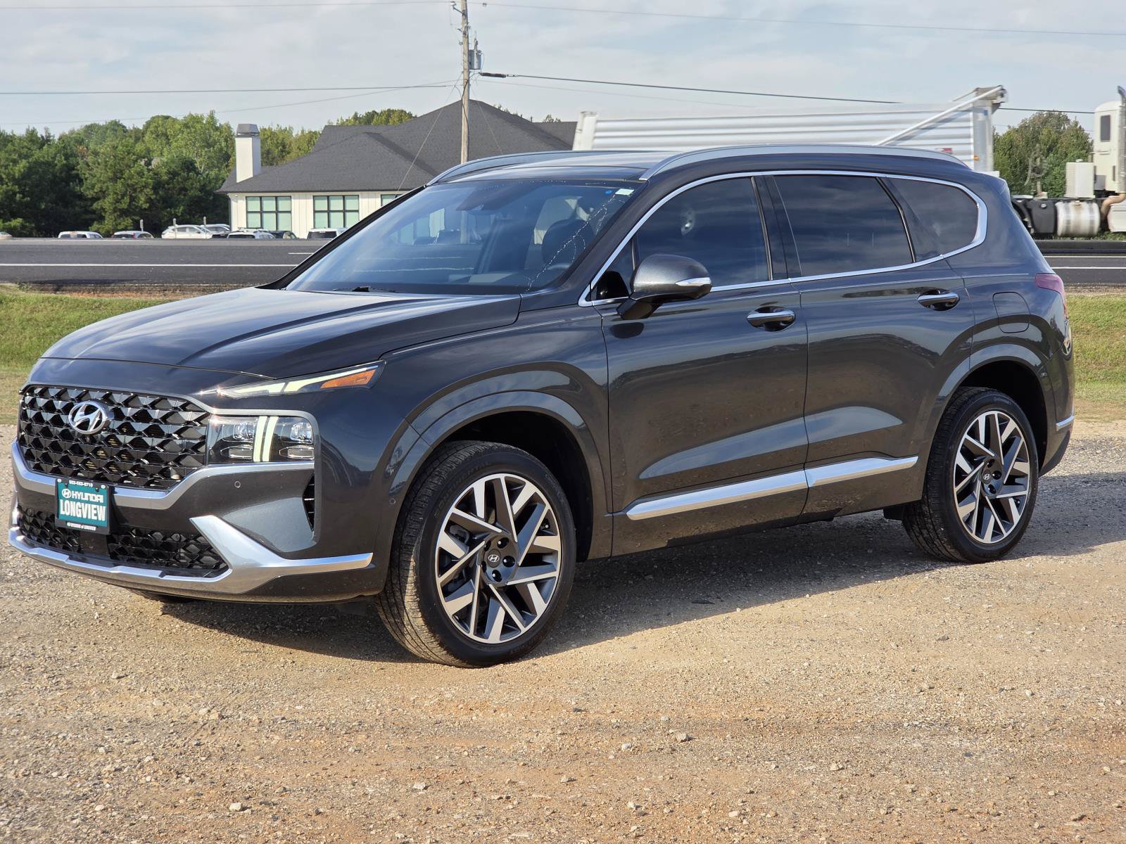 Used 2022 Hyundai Santa Fe Calligraphy w/ Cargo Package AWD/4WD image 3