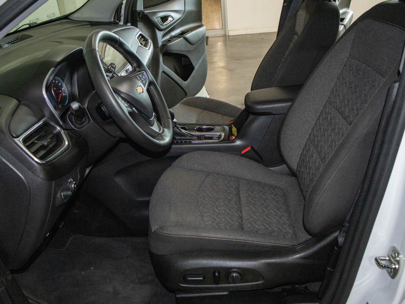 Used 2024 Chevrolet Equinox LT FWD image 7
