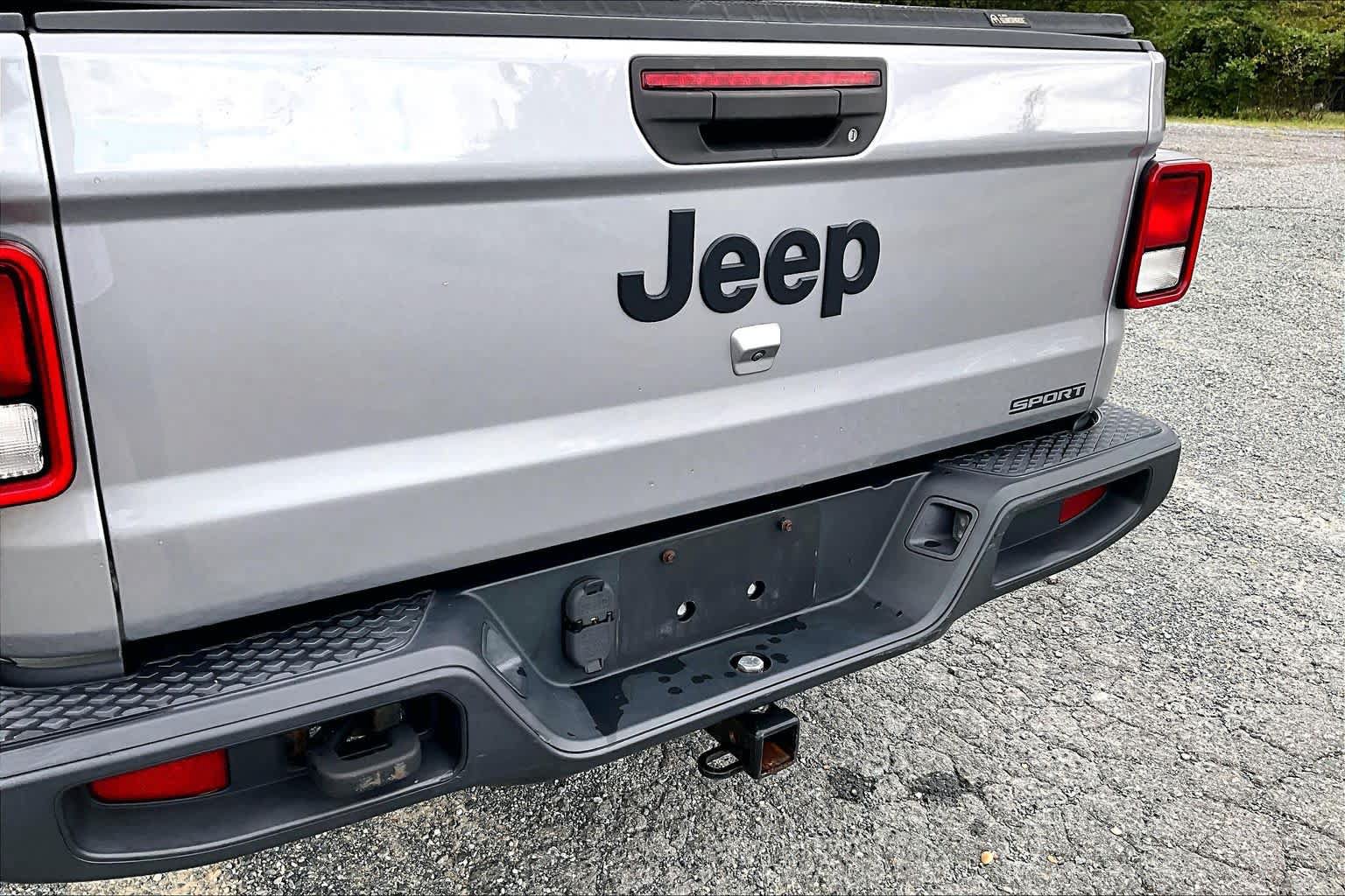 Used 2020 Jeep Gladiator Sport w/ Quick Order Package 24S AWD/4WD image 10