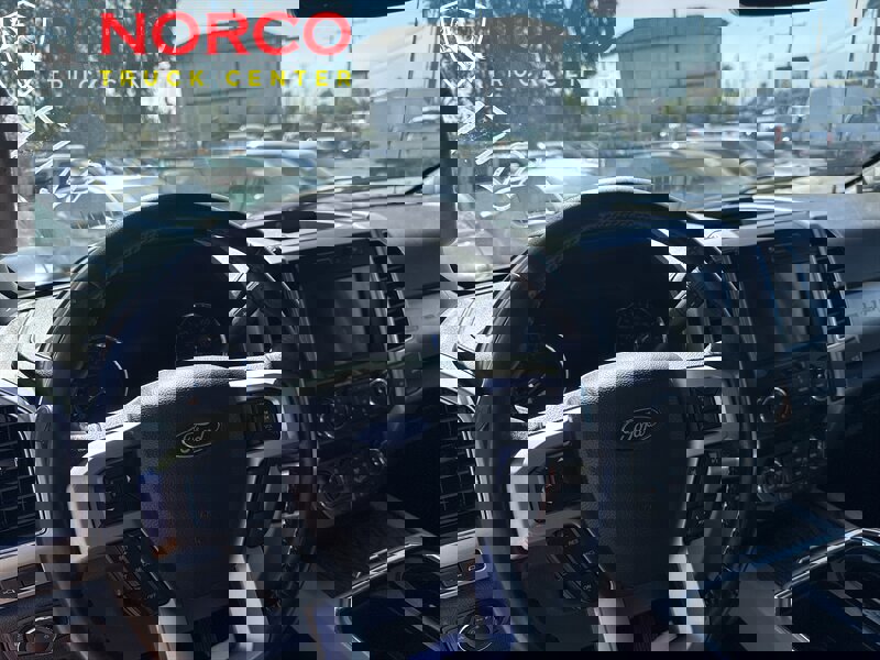 Used 2019 Ford F250 Lariat w/ Chrome Package image 19