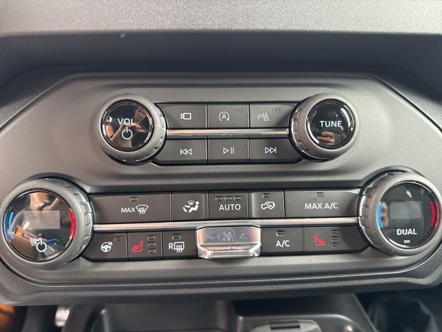 New 2025 Ford Bronco Outer Banks image 17