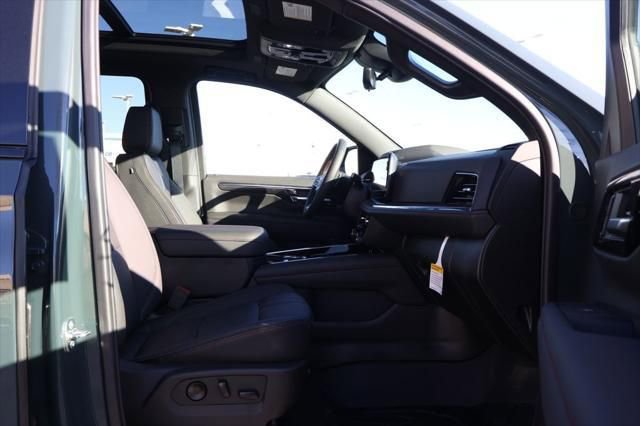 New 2026 Chevrolet Suburban RST image 44