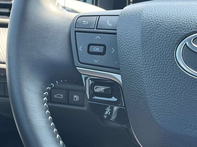 Used 2025 Toyota Camry SE FWD image 26