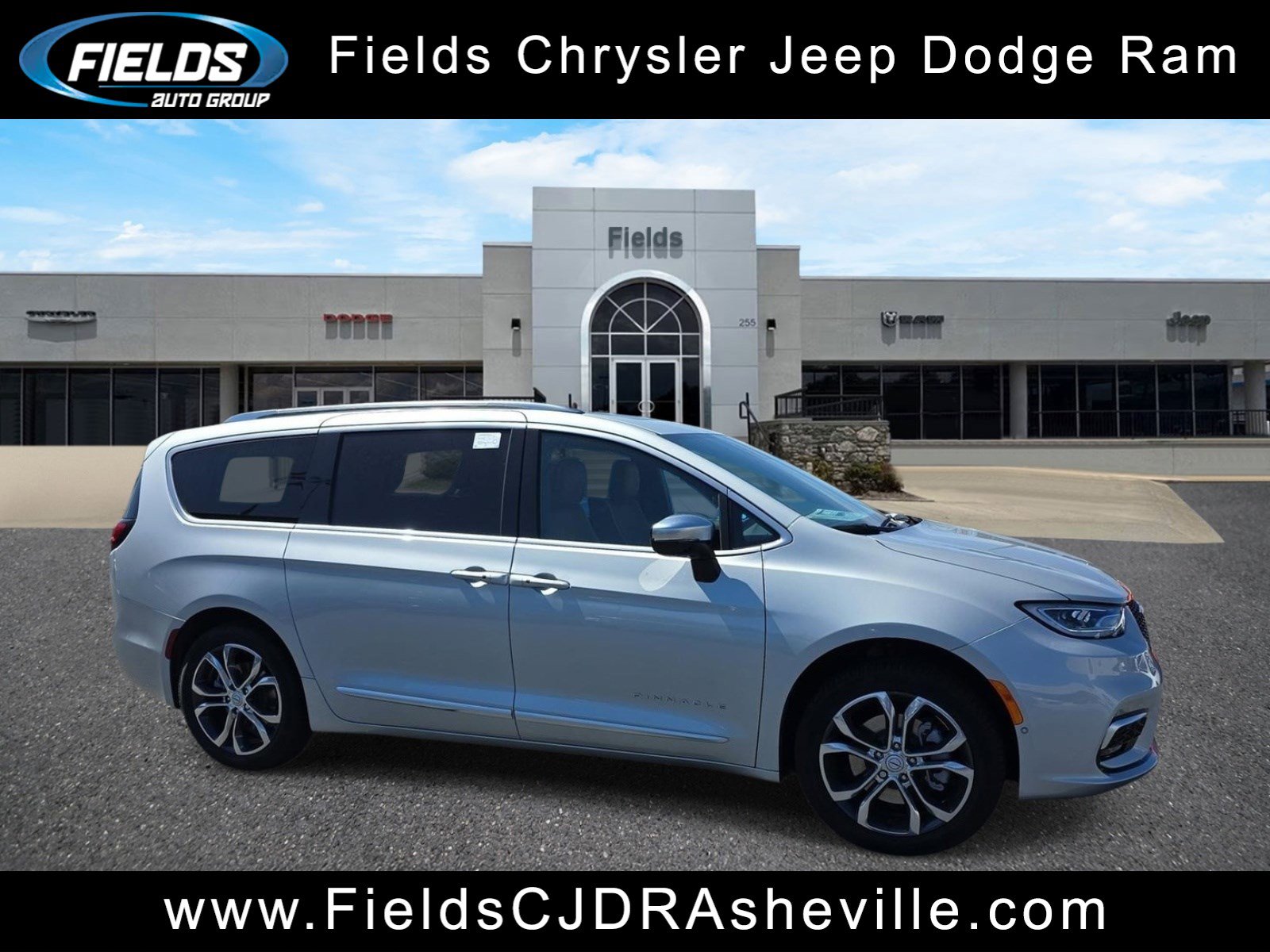 New 2026 Chrysler Pacifica Pinnacle image 1