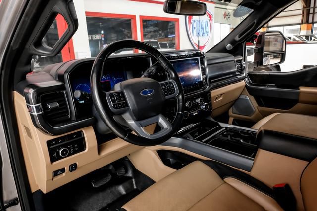 Used 2024 Ford F350 Lariat w/ Lariat Ultimate Package AWD/4WD image 5