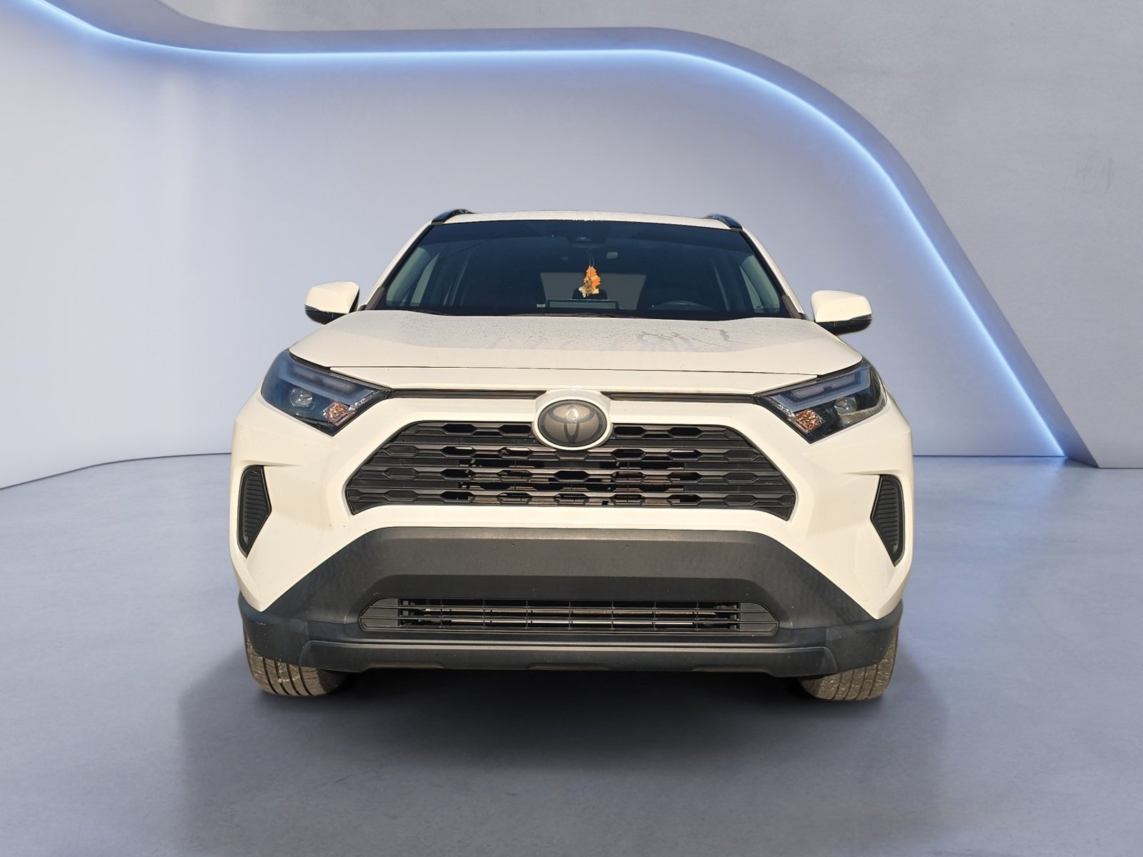 Used 2022 Toyota RAV4 XLE w/ Convenience Package AWD/4WD image 10