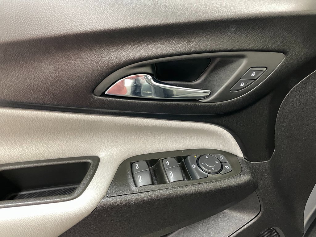 Certified 2024 Chevrolet Equinox LS w/ LS Convenience Package image 22