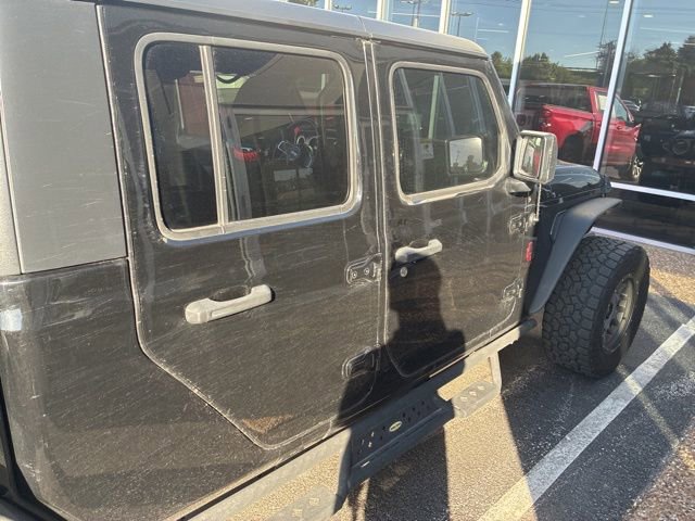 Used 2020 Jeep Gladiator Overland AWD/4WD image 12