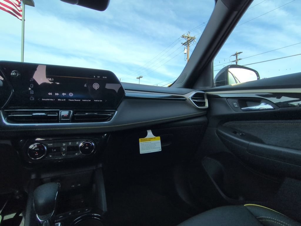 New 2026 Chevrolet TrailBlazer ACTIV w/ Convenience Package FWD image 3