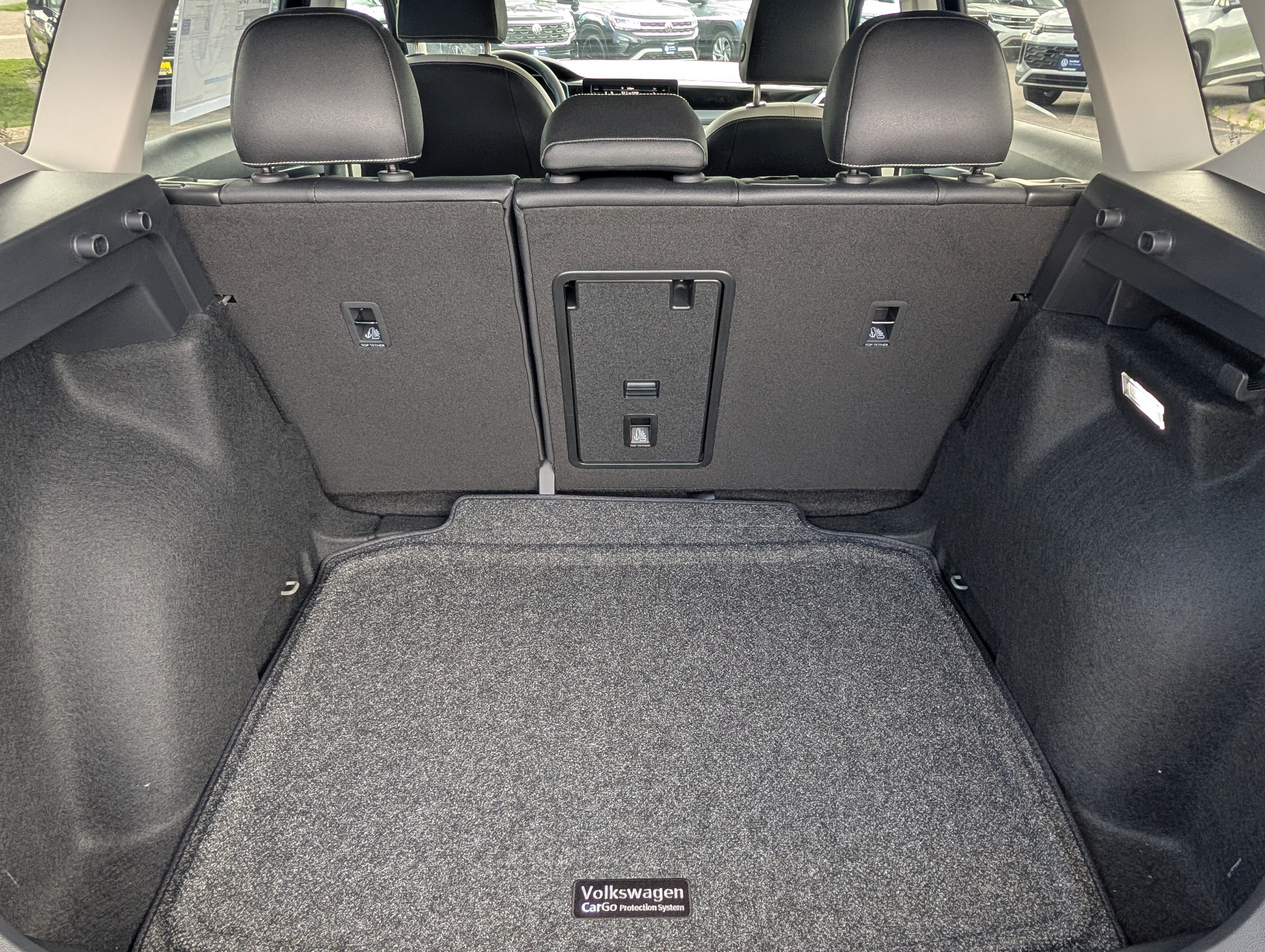 New 2026 Volkswagen Taos SE FWD image 5