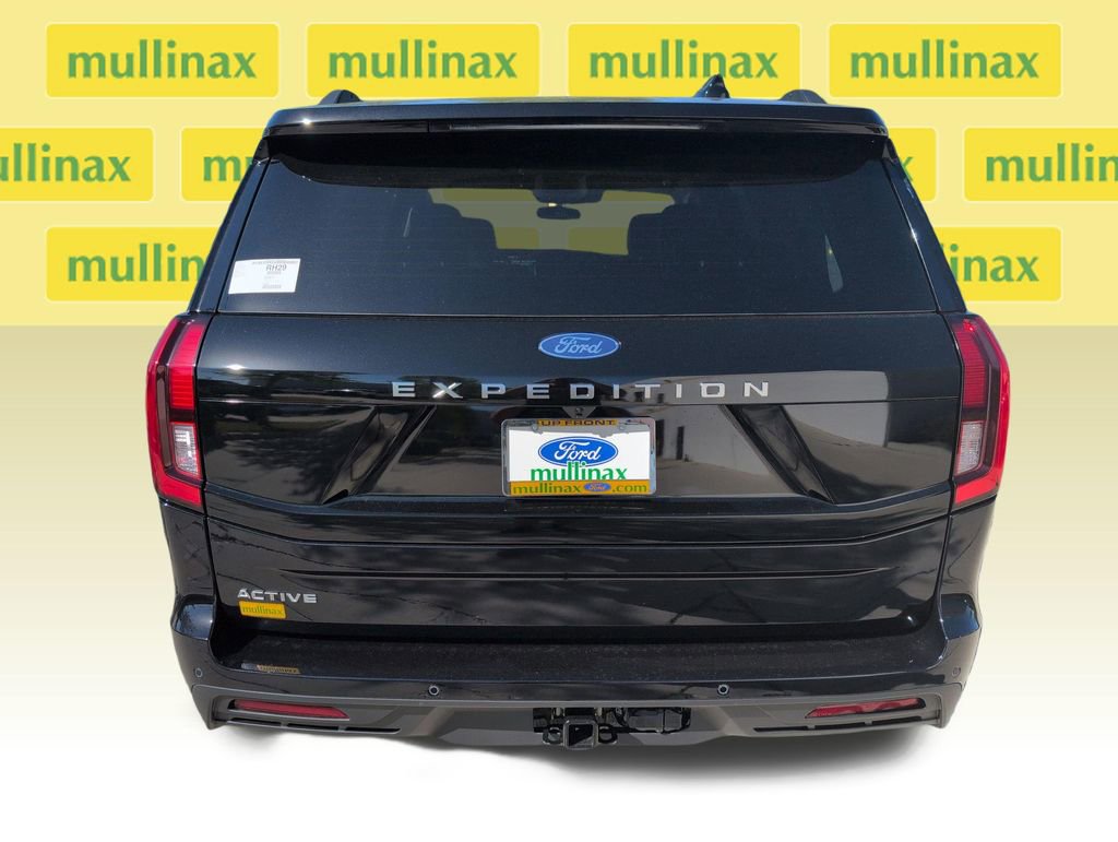 New 2026 Ford Expedition Active image 27