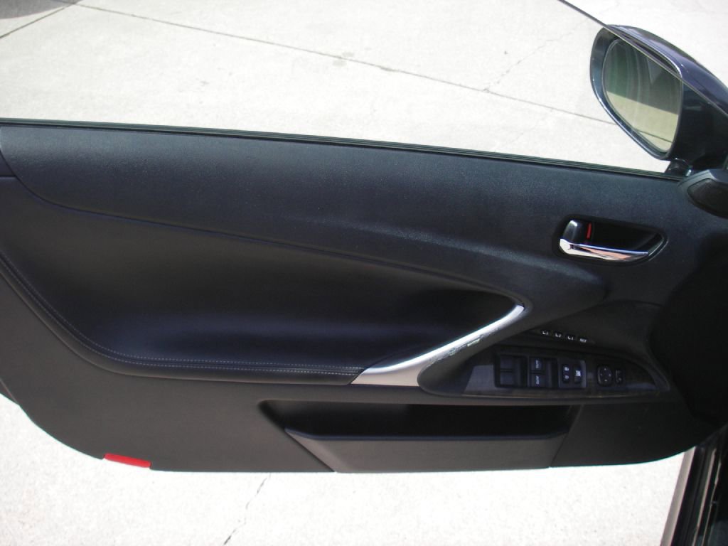 Used 2010 Lexus IS 250C image 21