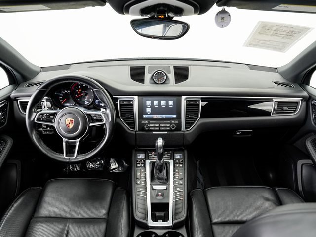 Used 2017 Porsche Macan image 23