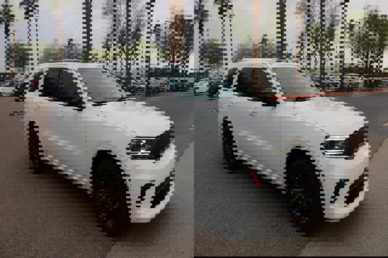 Used 2022 Dodge Durango SXT w/ Blacktop Package image 7