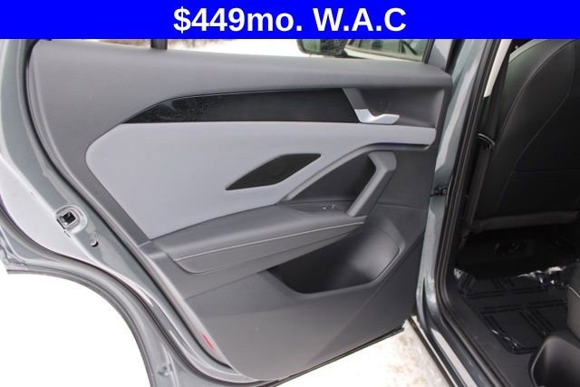 Certified 2025 Volkswagen Tiguan SE AWD/4WD image 24