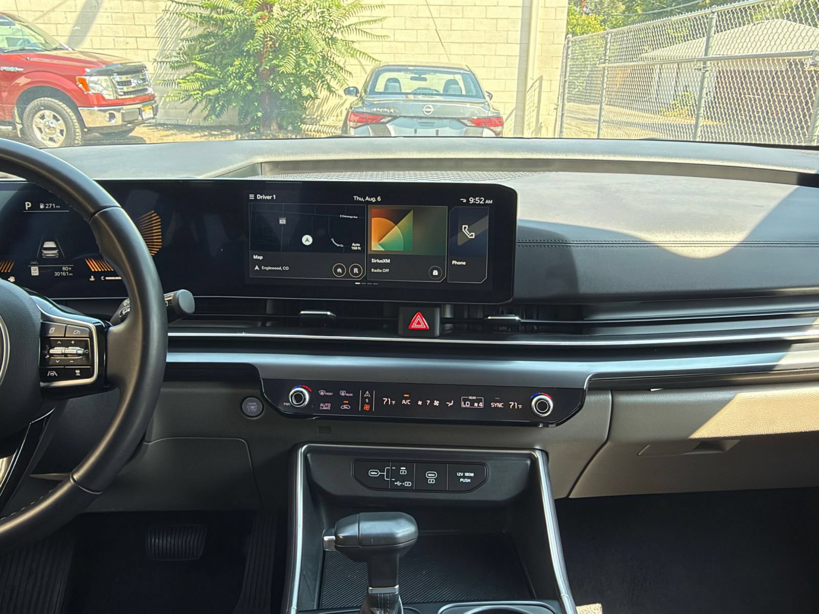 Used 2026 Kia Carnival FWD image 16