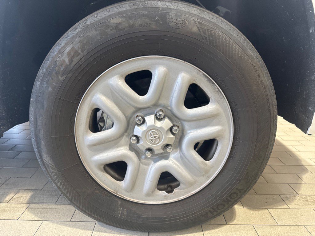 Used 2024 Toyota Tundra SR w/ SR Tow Package AWD/4WD image 15