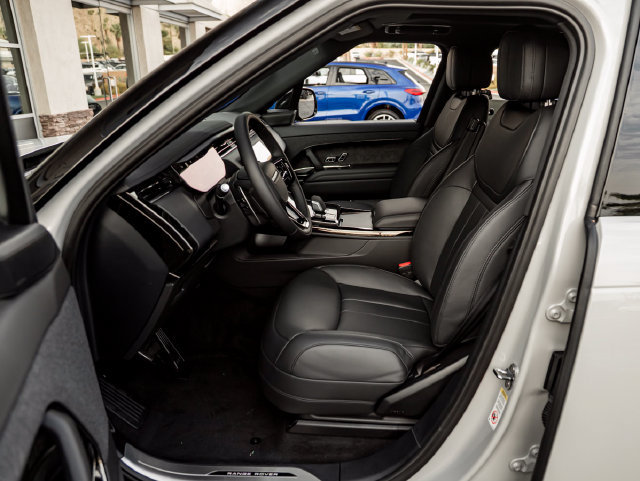 New 2026 Land Rover Range Rover Sport Dynamic SE AWD/4WD image 14