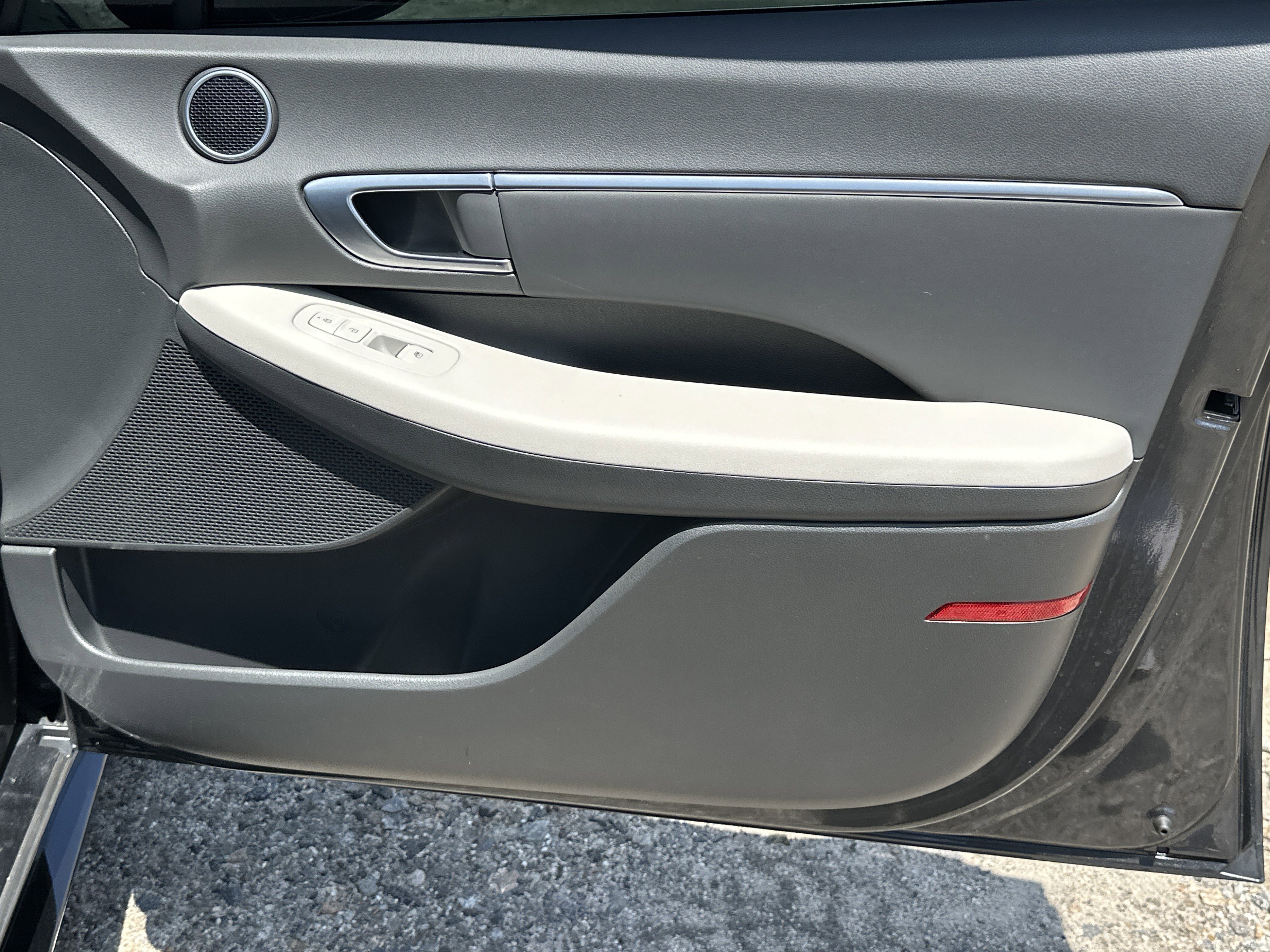 Used 2021 Hyundai Sonata SEL FWD image 16