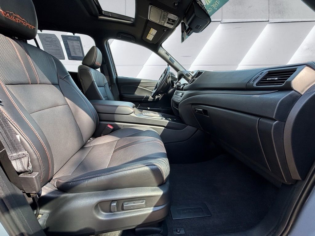 Used 2024 Honda Passport TrailSport image 23