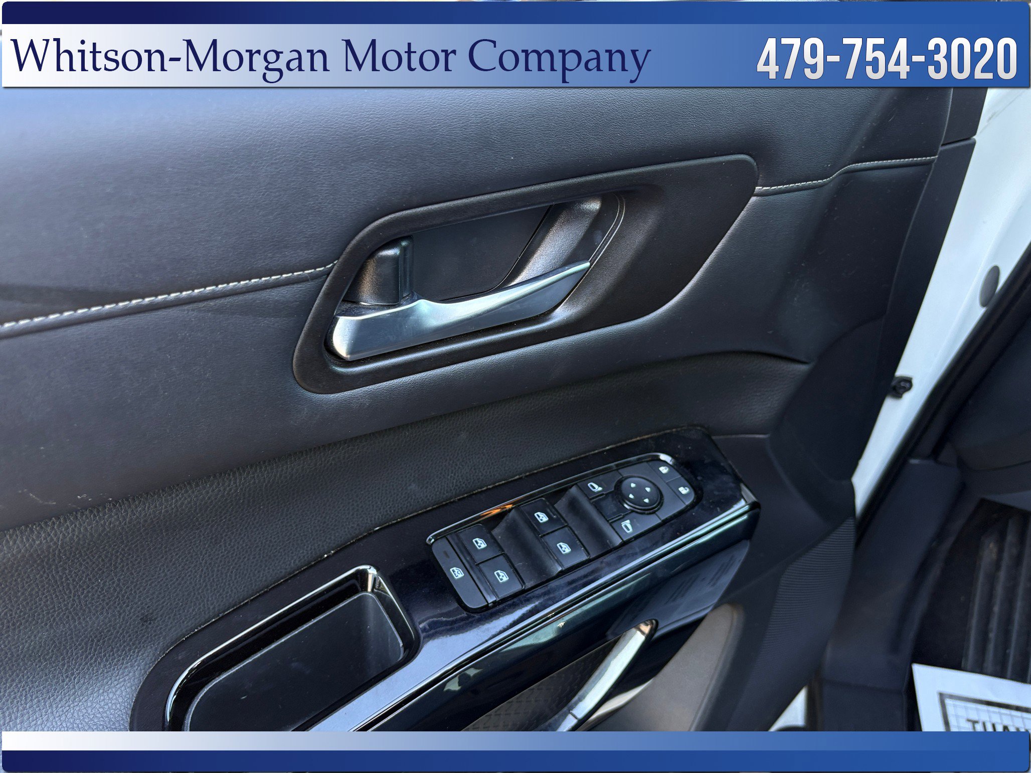 Used 2022 Nissan Pathfinder SV FWD image 15