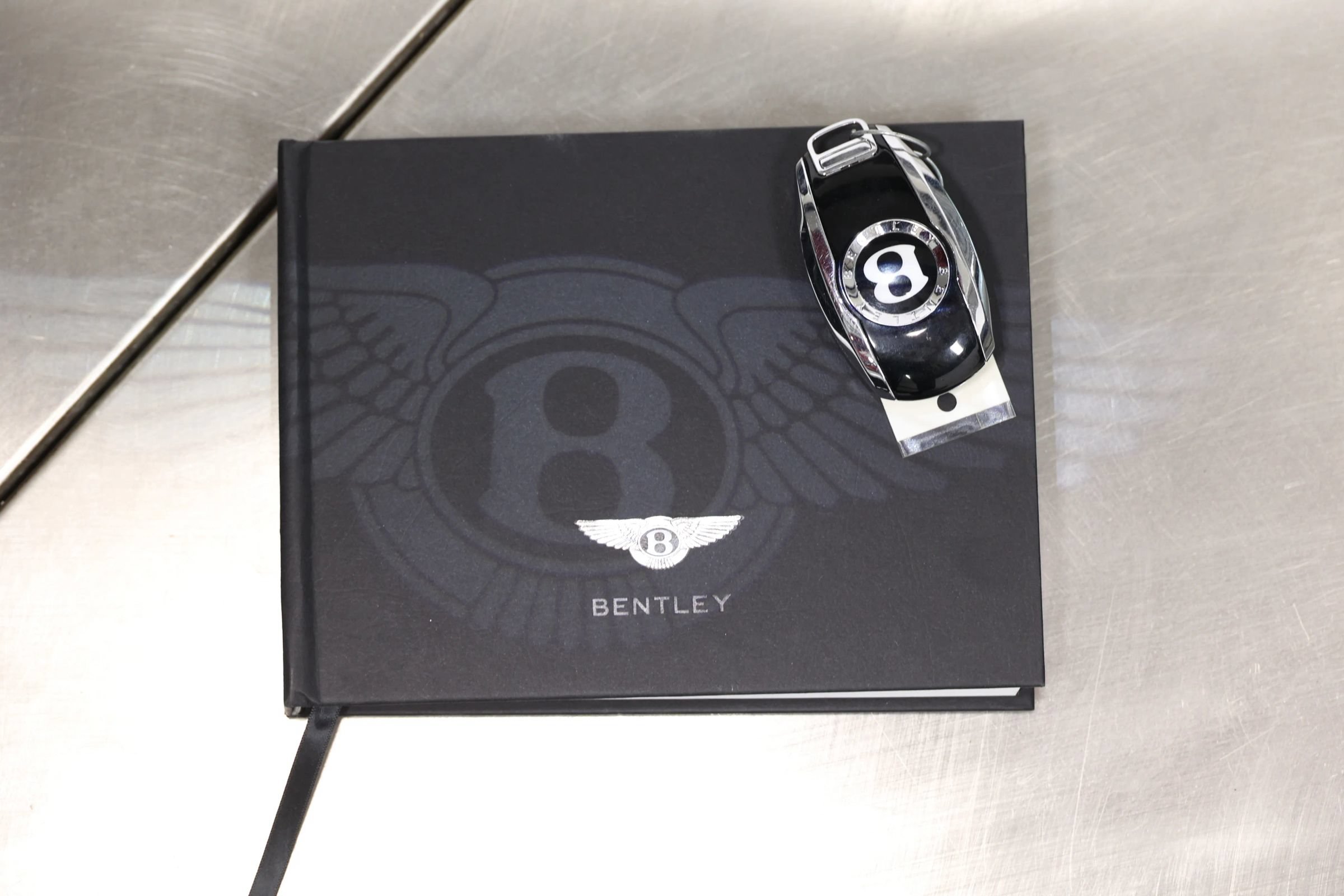 Used 2022 Bentley Bentayga AWD/4WD image 5