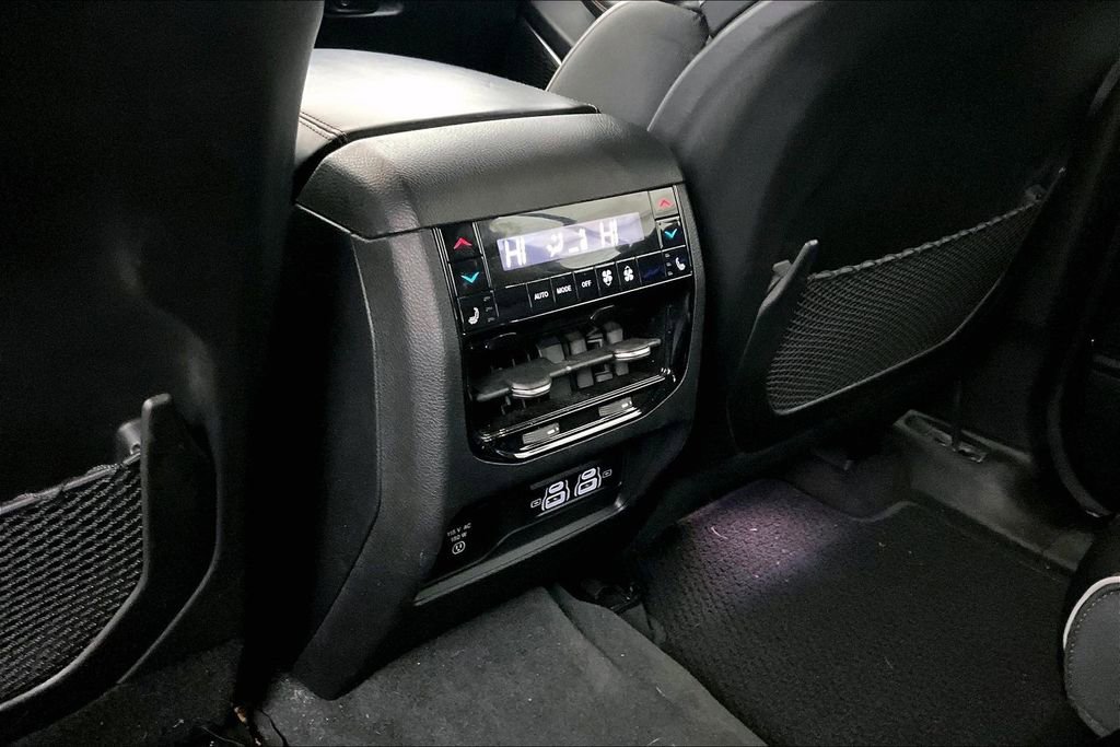 Used 2021 Jeep Grand Cherokee L Summit w/ Luxury Tech Group V image 31