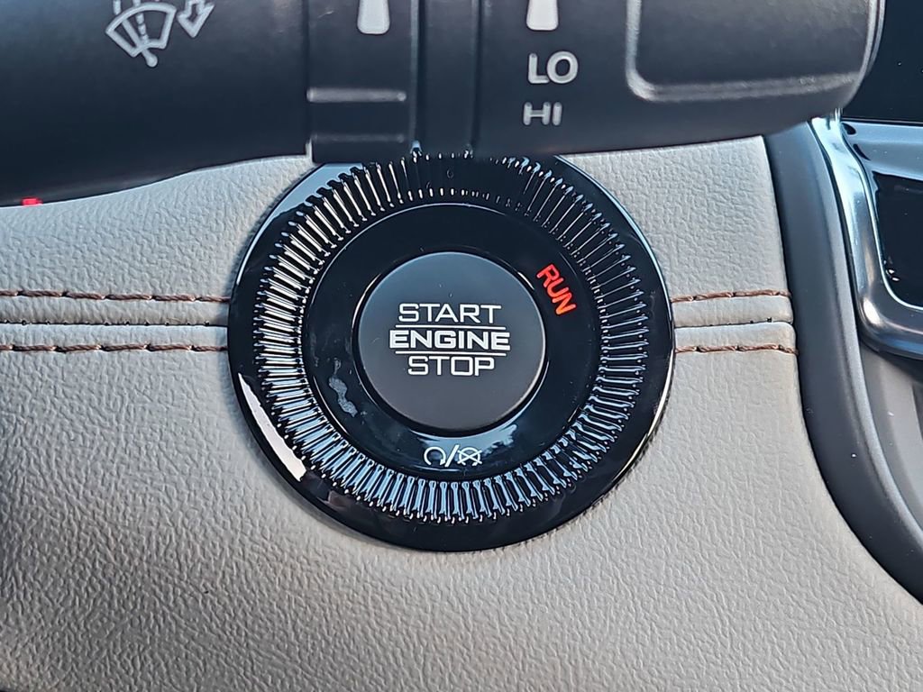 New 2026 Jeep Compass Limited image 38