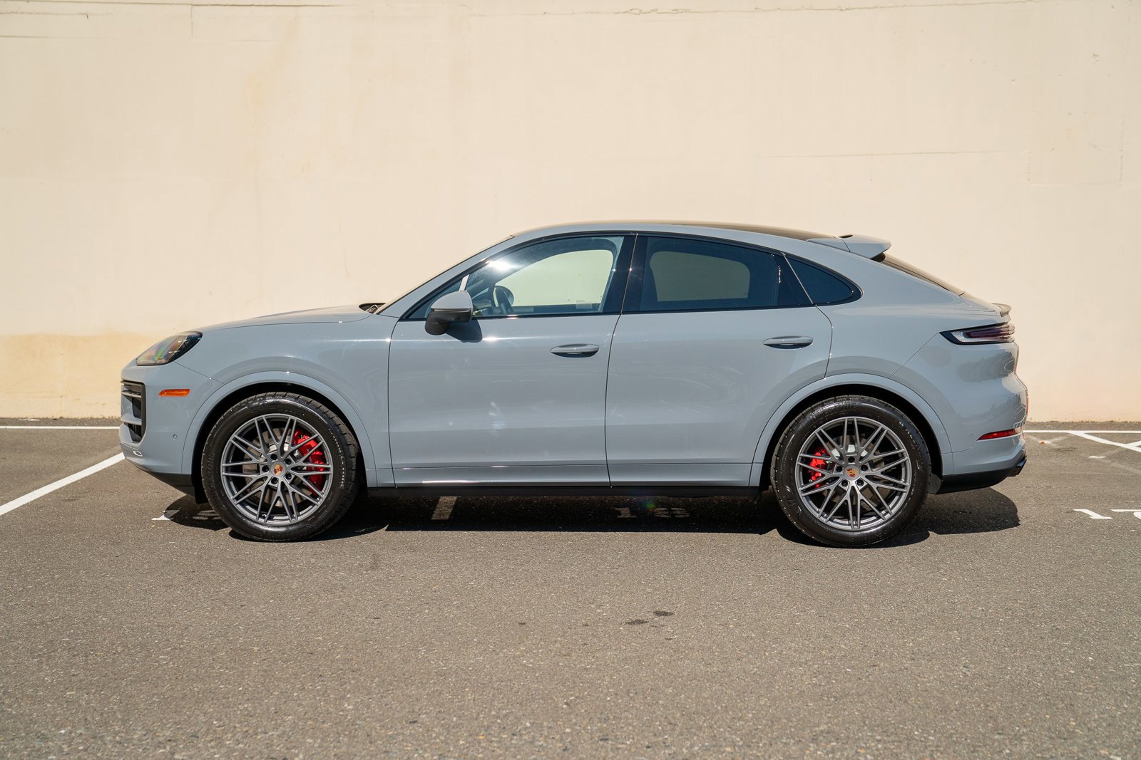 New 2026 Porsche Cayenne S image 2