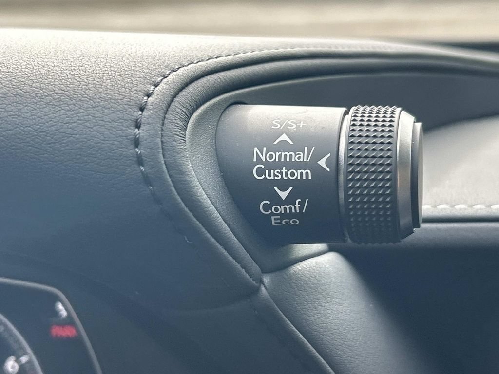 Used 2023 Lexus LS 500 AWD w/ Interior Upgrade Package image 34