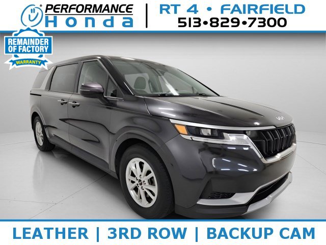 Used 2023 Kia Carnival LX FWD image 1
