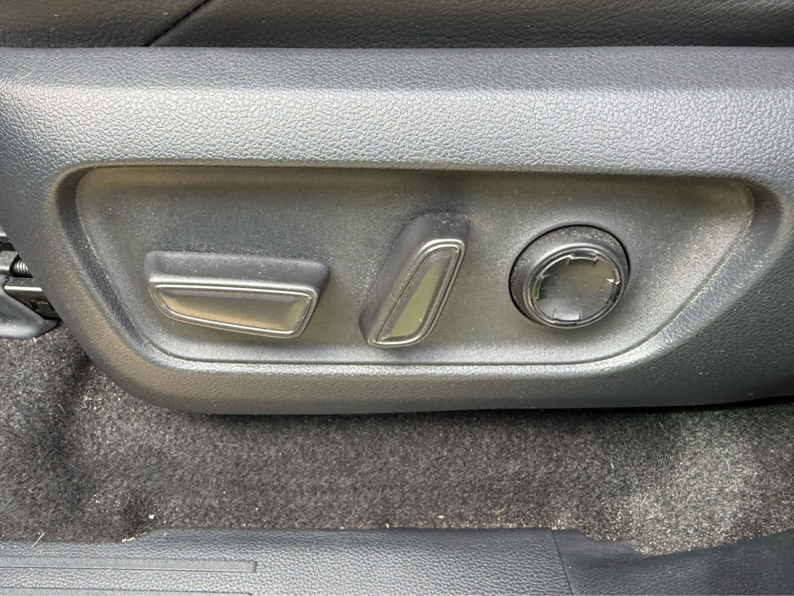 Used 2025 Toyota 4Runner TRD Off-Road Premium AWD/4WD image 15