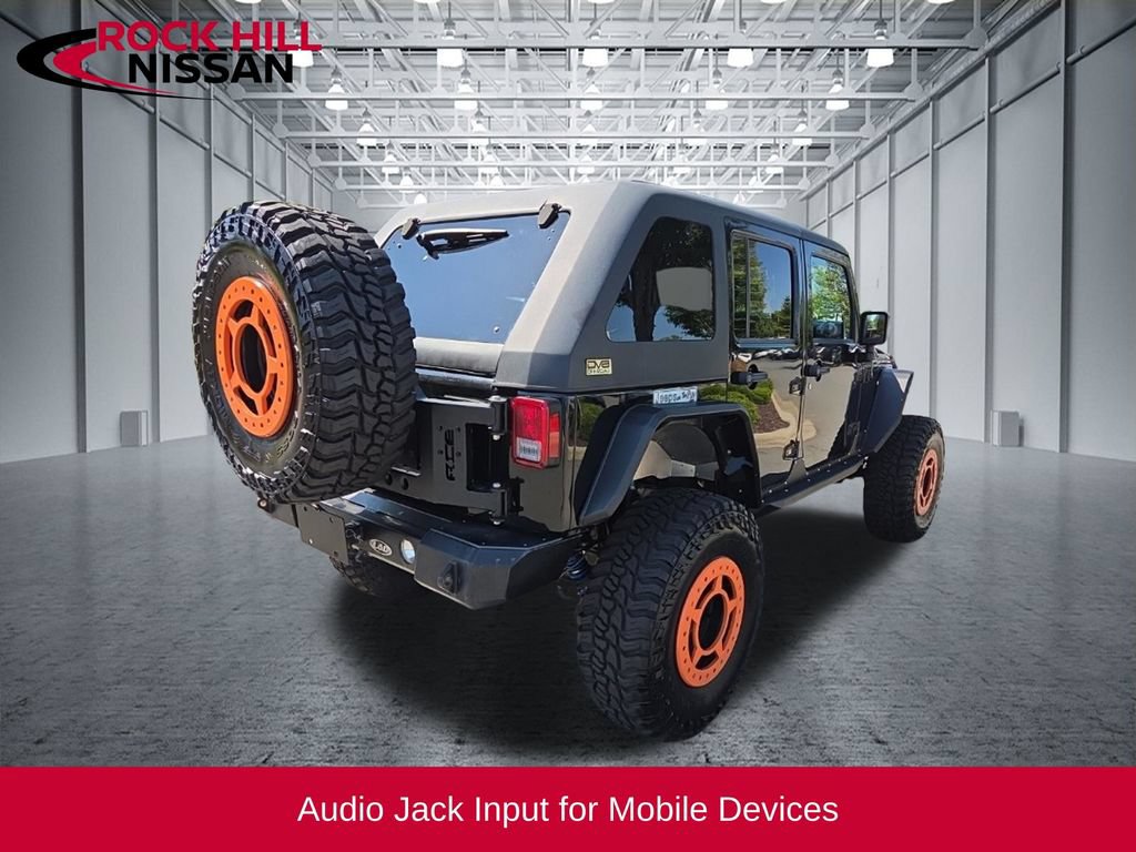 Used 2015 Jeep Wrangler Unlimited Rubicon w/ Connectivity Group AWD/4WD image 7