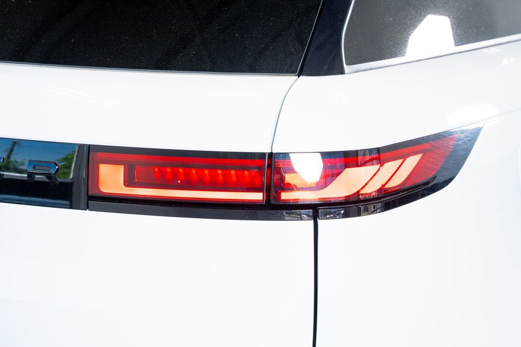 Used 2025 Land Rover Range Rover Sport Dynamic SE image 12