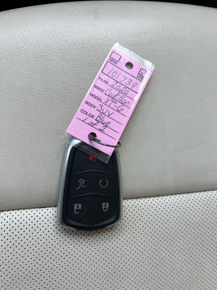 Used 2020 Cadillac XT6 Premium Luxury image 29