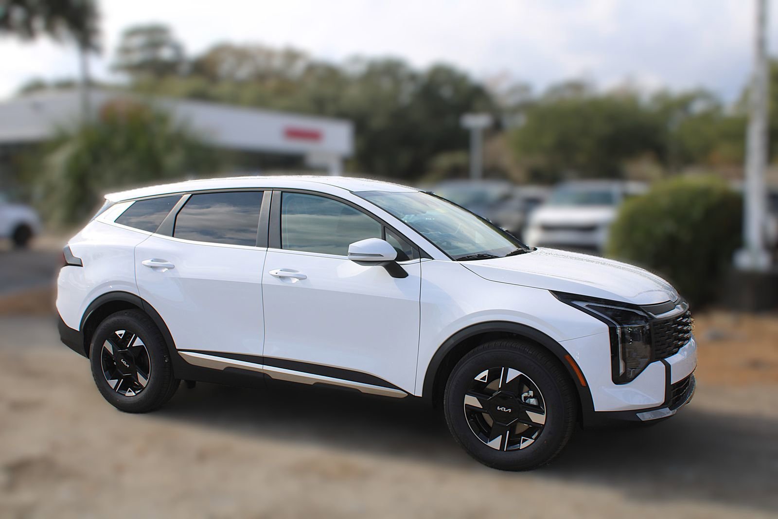 New 2026 Kia Sportage LX image 4