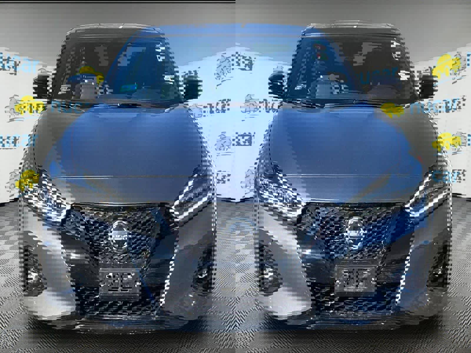 Used 2023 Nissan Maxima SR w/ Sport Mat Group image 2