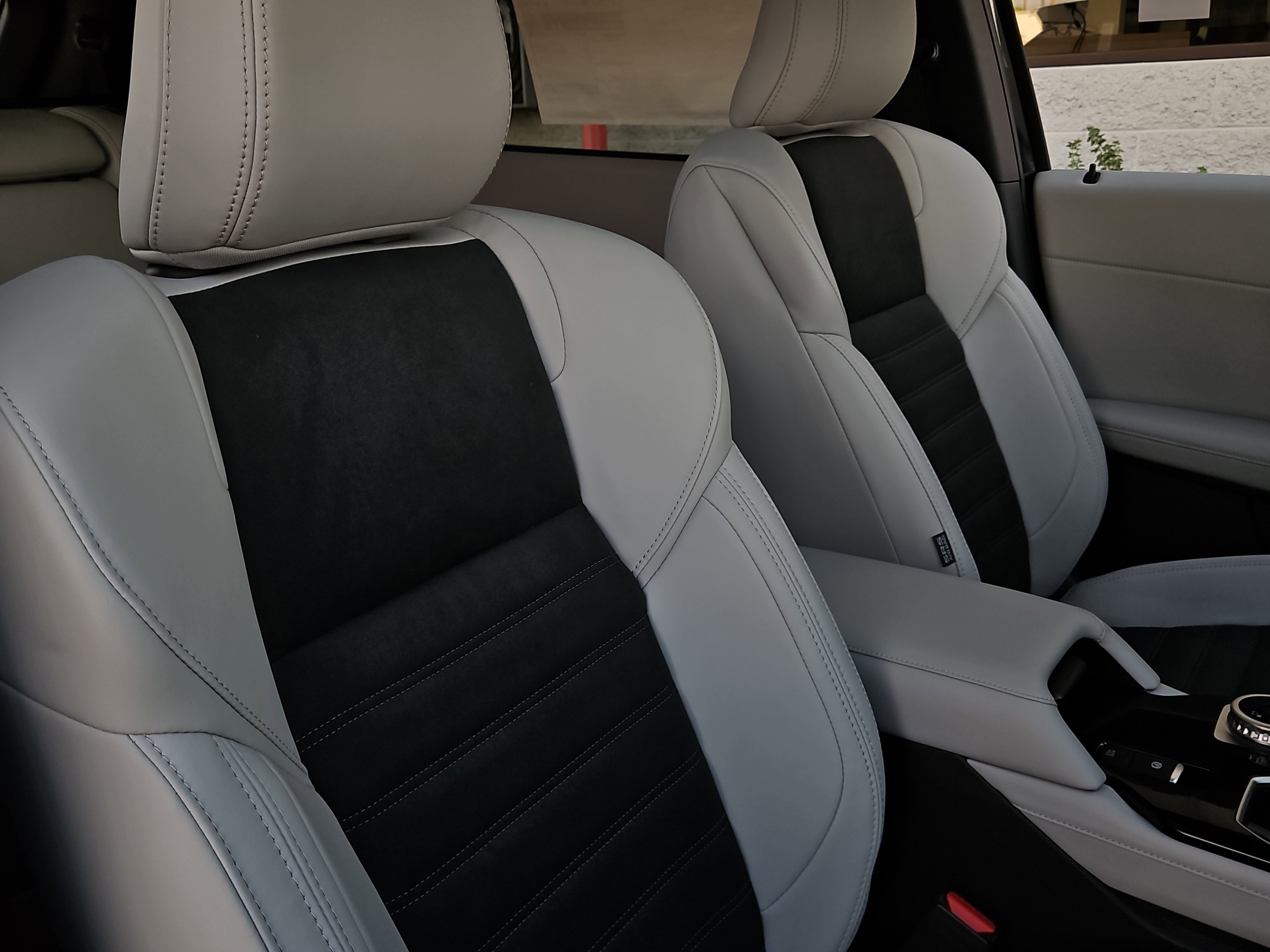 New 2025 Mitsubishi Outlander SE image 25